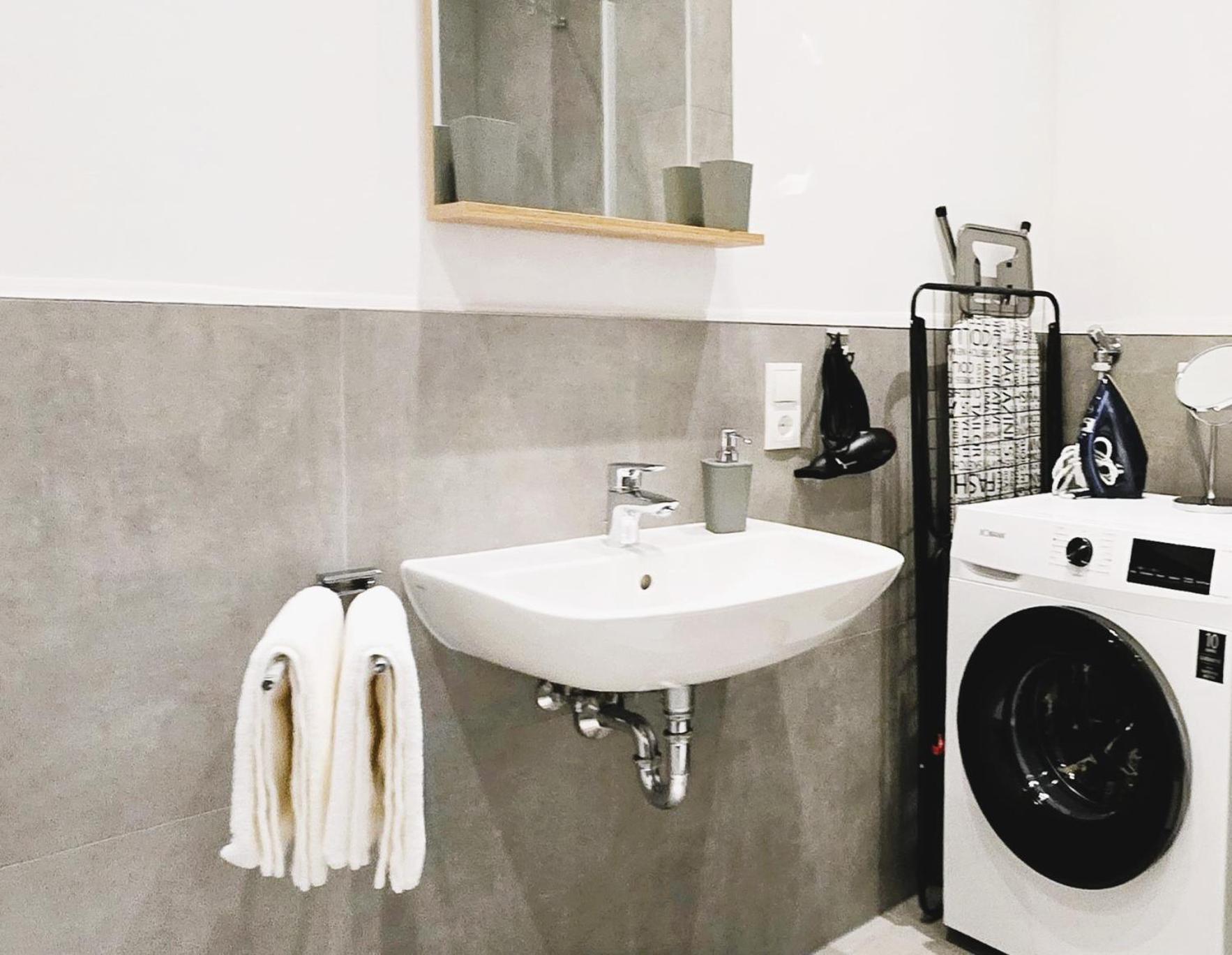 Loreley Am Rhein, Moderne & Vollausgestatte 40qm, Kueche, Netflix, Wm *